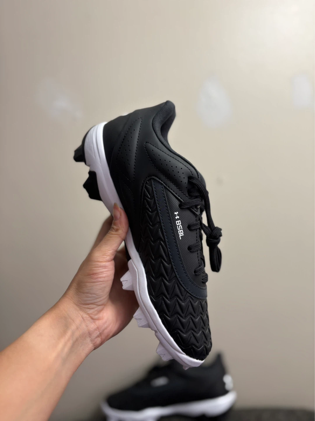 Under Armour Baseball Cleats - photo 3