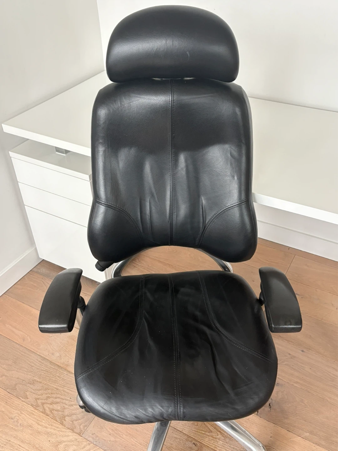 Black Leather Executive Office Chair - photo 4