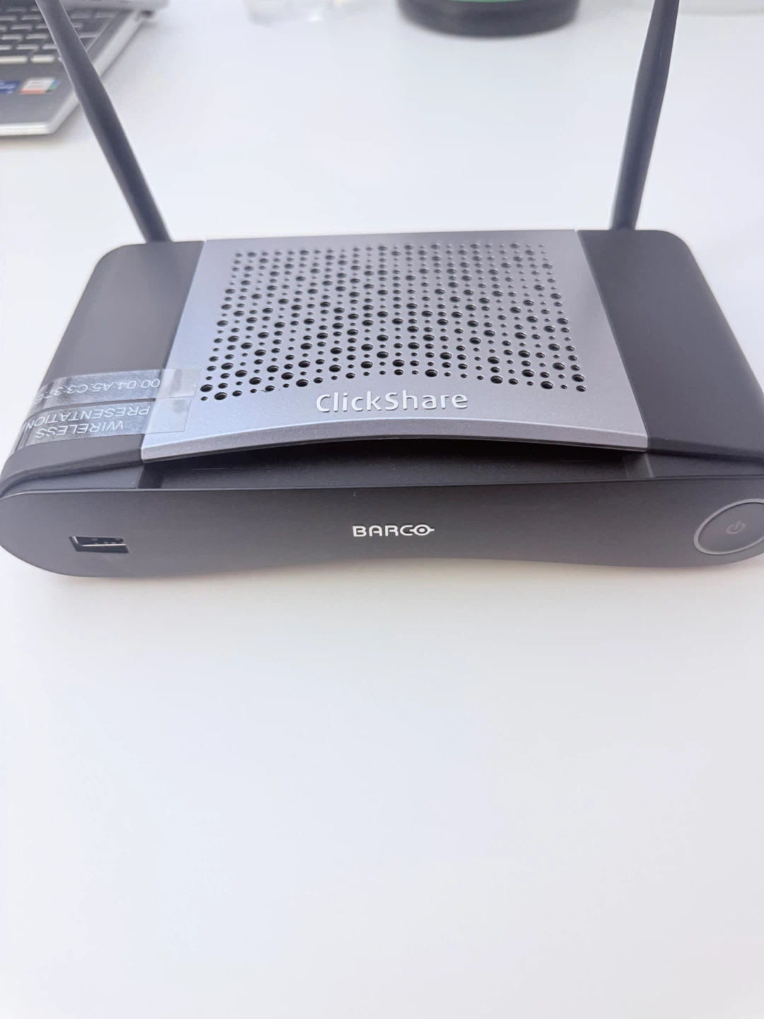 Barco ClickShare Wireless Presentation System - photo 2