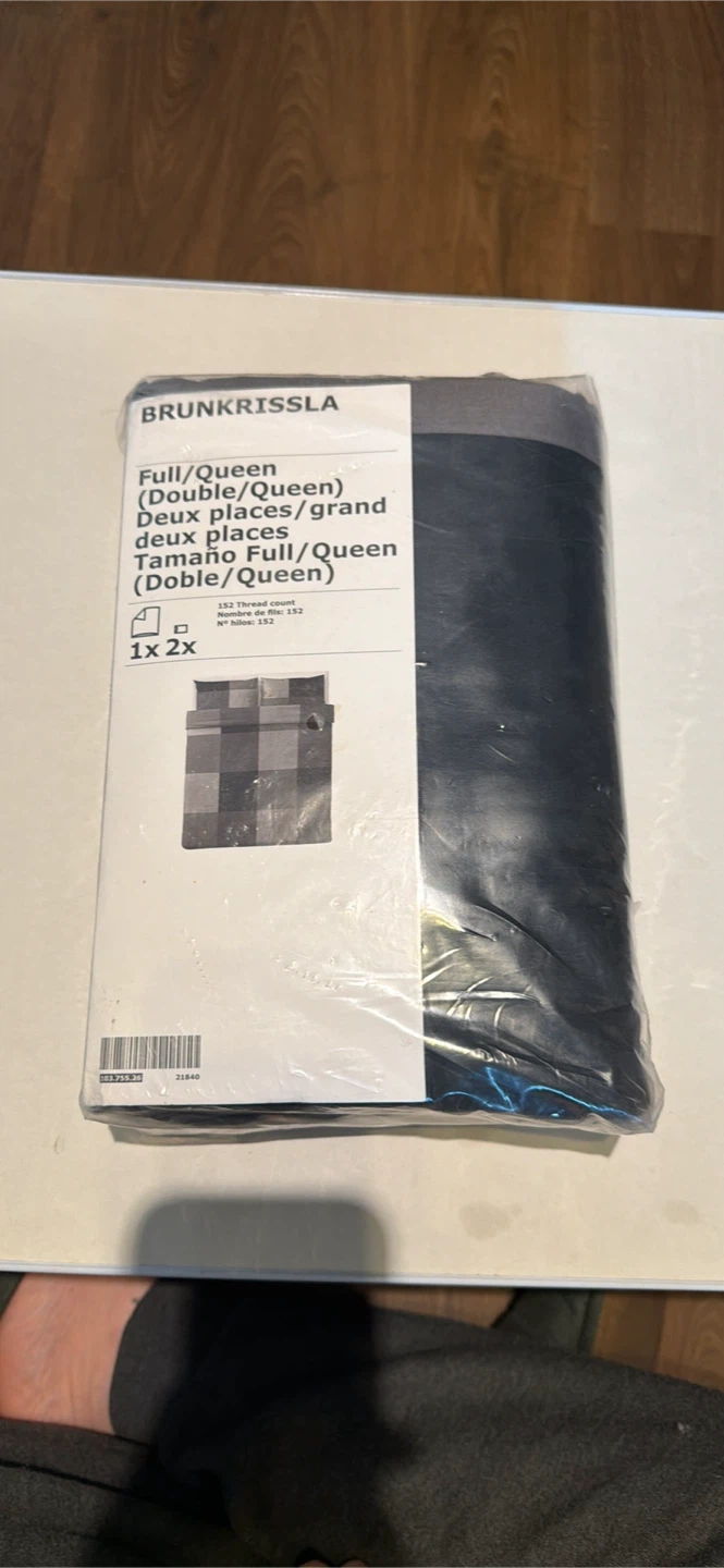 IKEA BRUNKRISSLA Full/Queen Duvet Cover Set