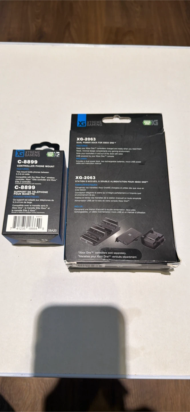 Controller Phone Mount and Dual Charging Dock for Xbox One - photo 2