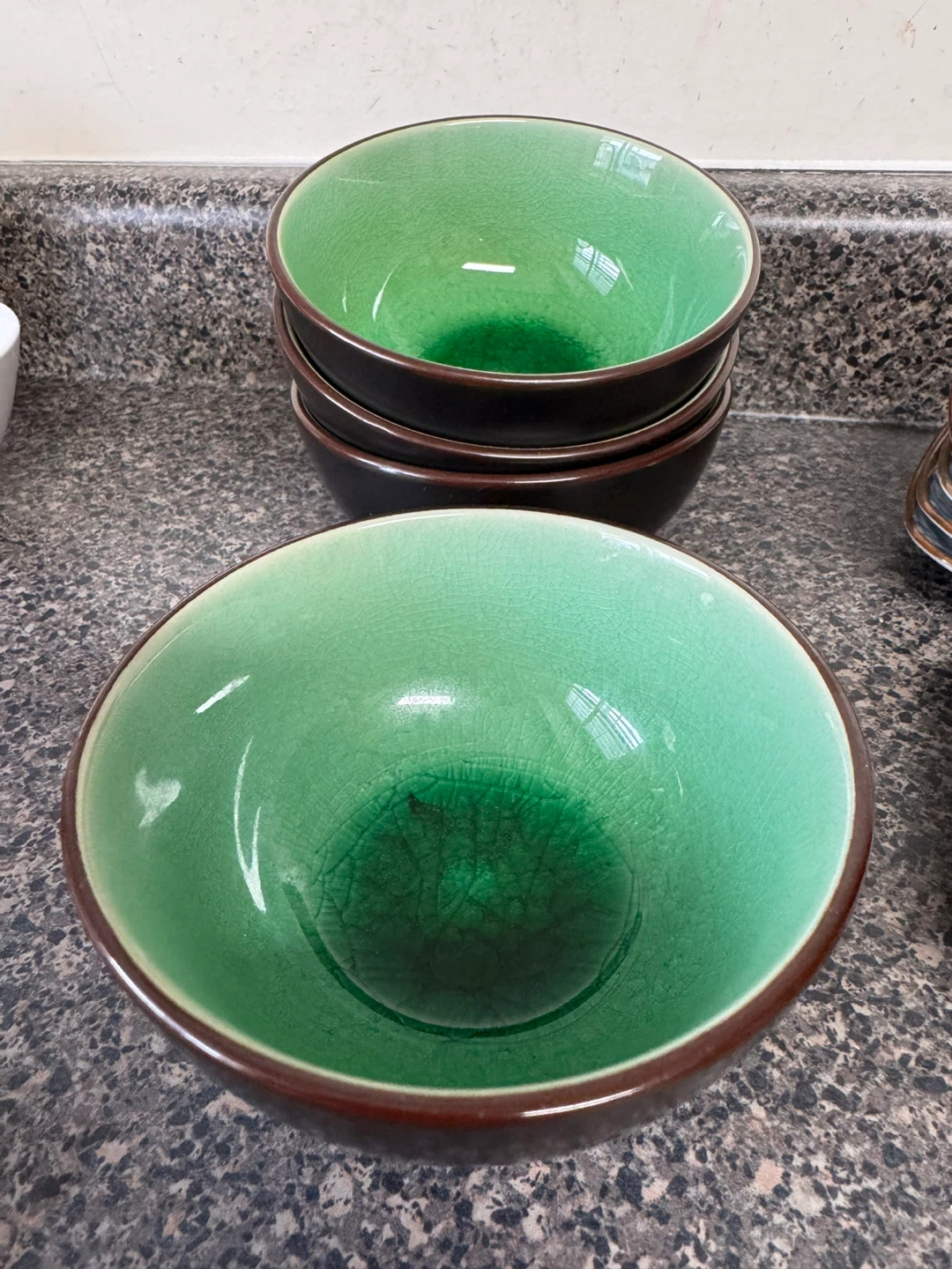 Set of 4 Green Ceramic Bowls