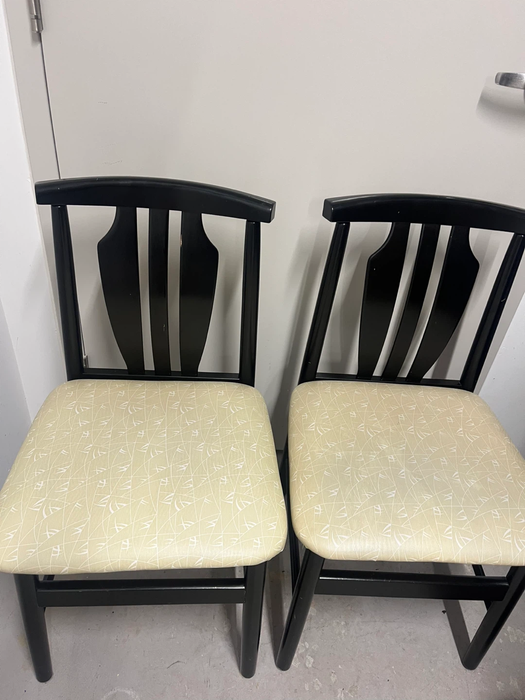 Set of 2 Dining Chairs - Black Wood with Patterned Seats