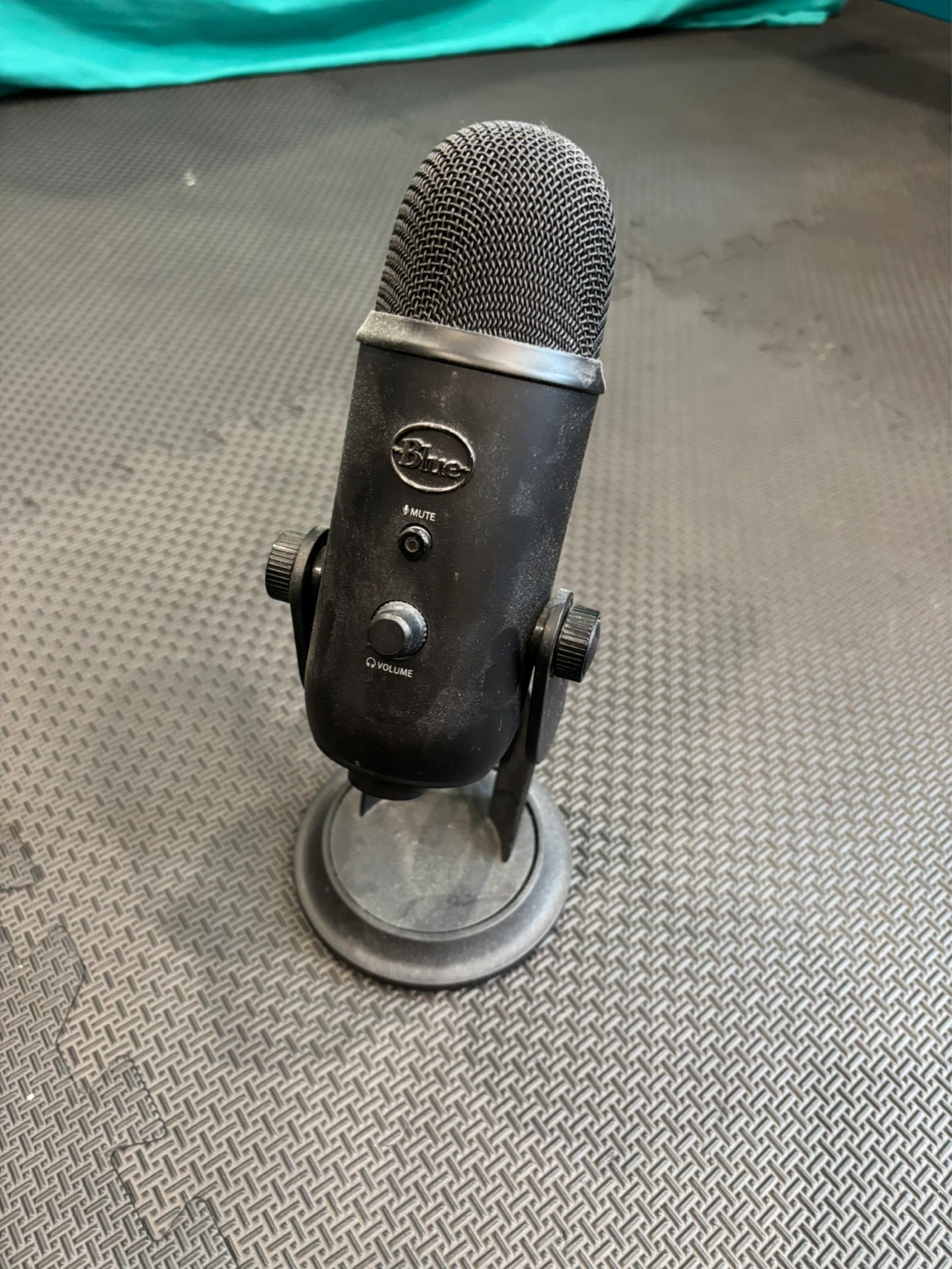 Blue Yeti USB Microphone