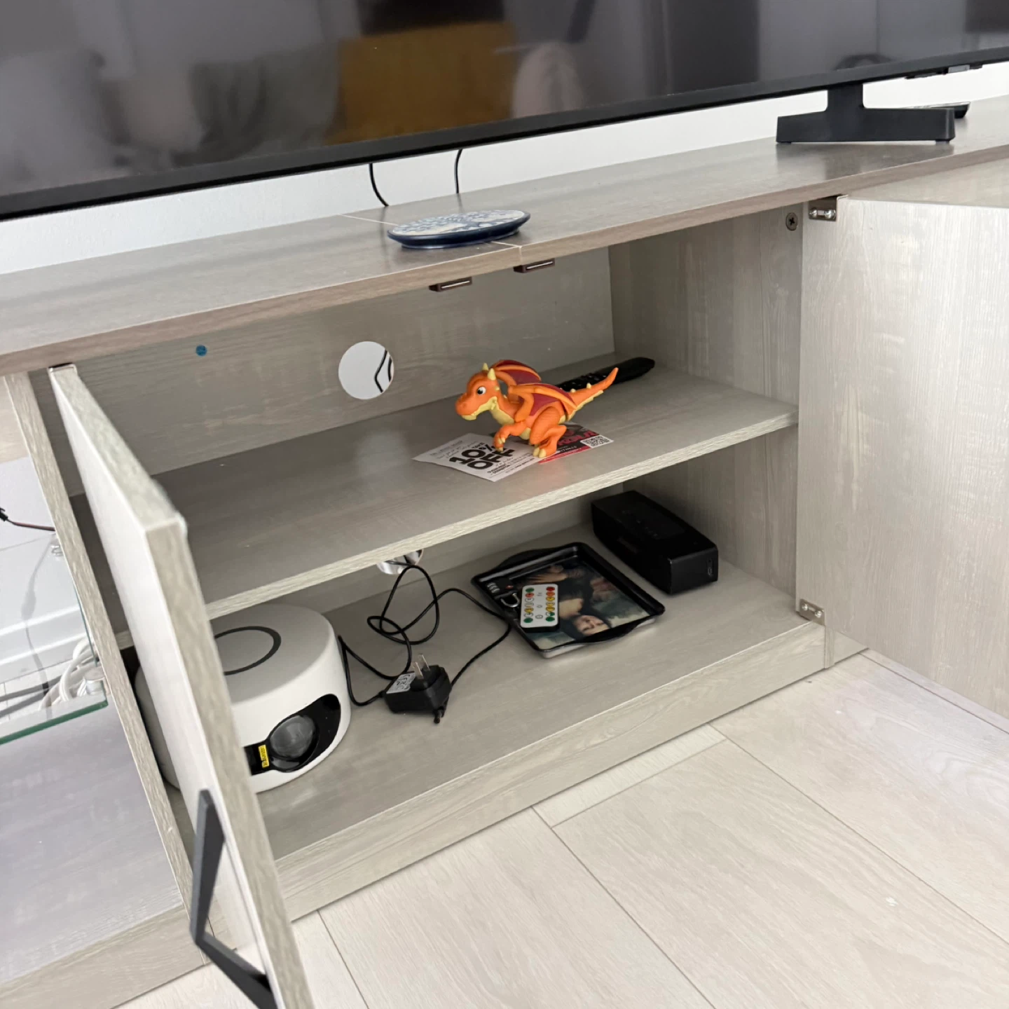 🔥 Brand New 80” TV Stand w/ LED Lights – Fits up to 85” TVs - photo 4