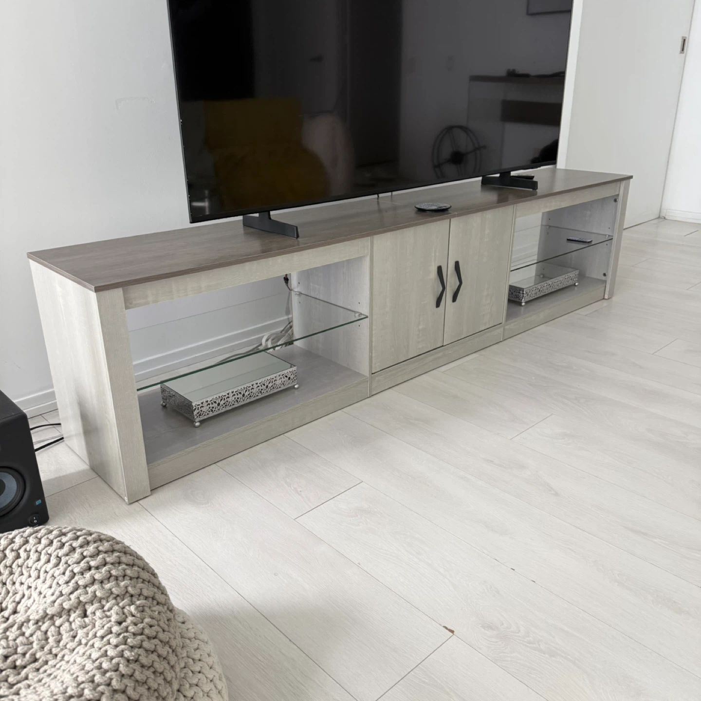 🔥 Brand New 80” TV Stand w/ LED Lights – Fits up to 85” TVs - photo 2