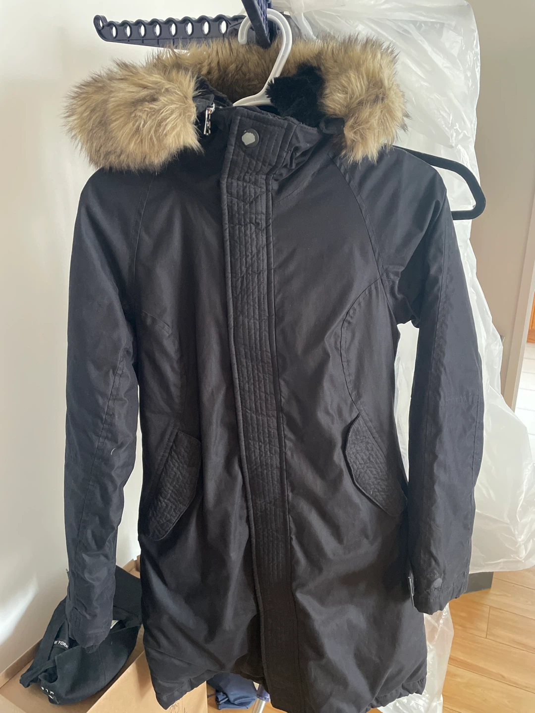 TNA Avoriaz Parka XS