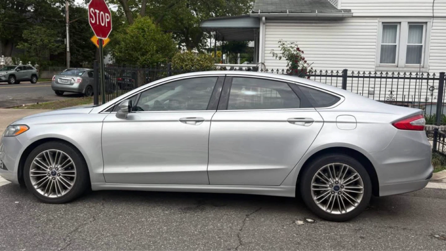 Silver 2013 Ford Fusion SE 1.6L – For Sale (Fixer or Parts) - photo 2