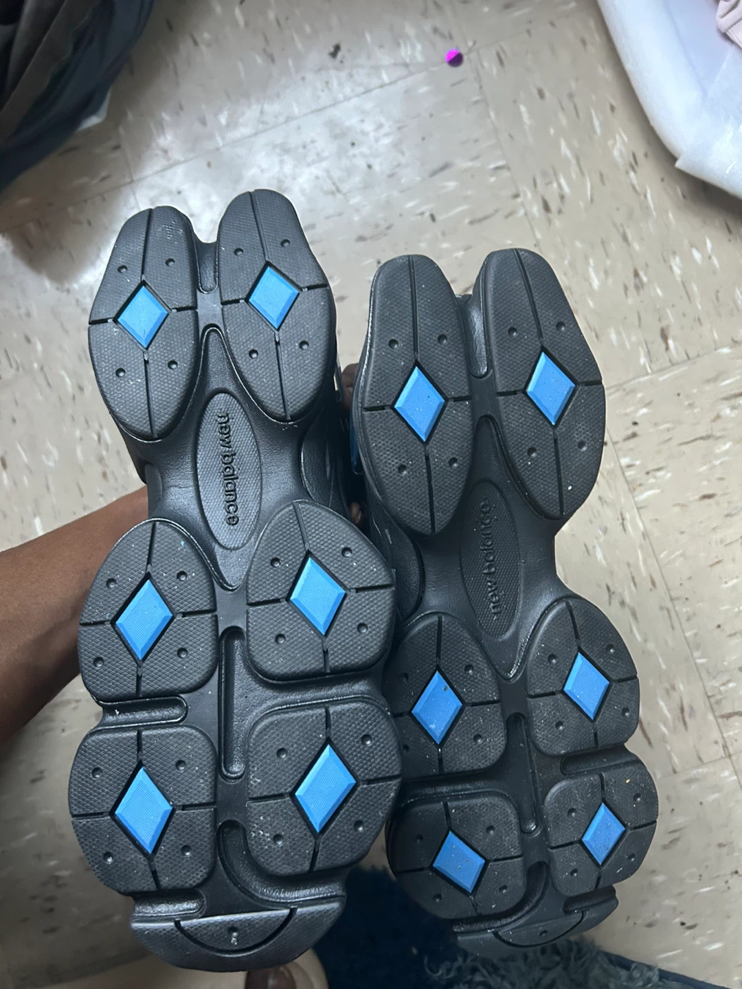 New Balance Men's Shoes Black Blue Sneakers