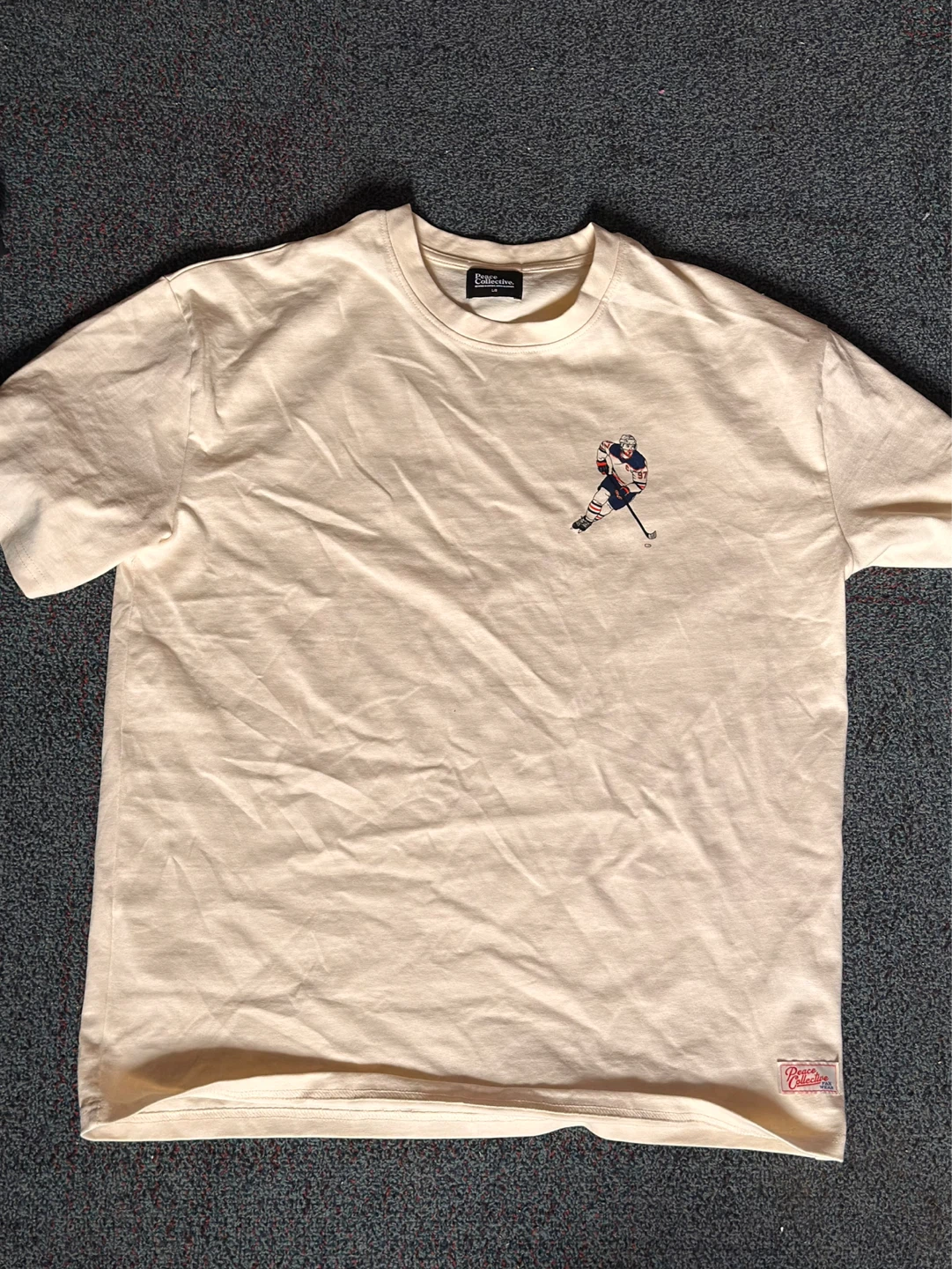 Peace Collective Connor McDavid Graphic T-Shirt. Size L