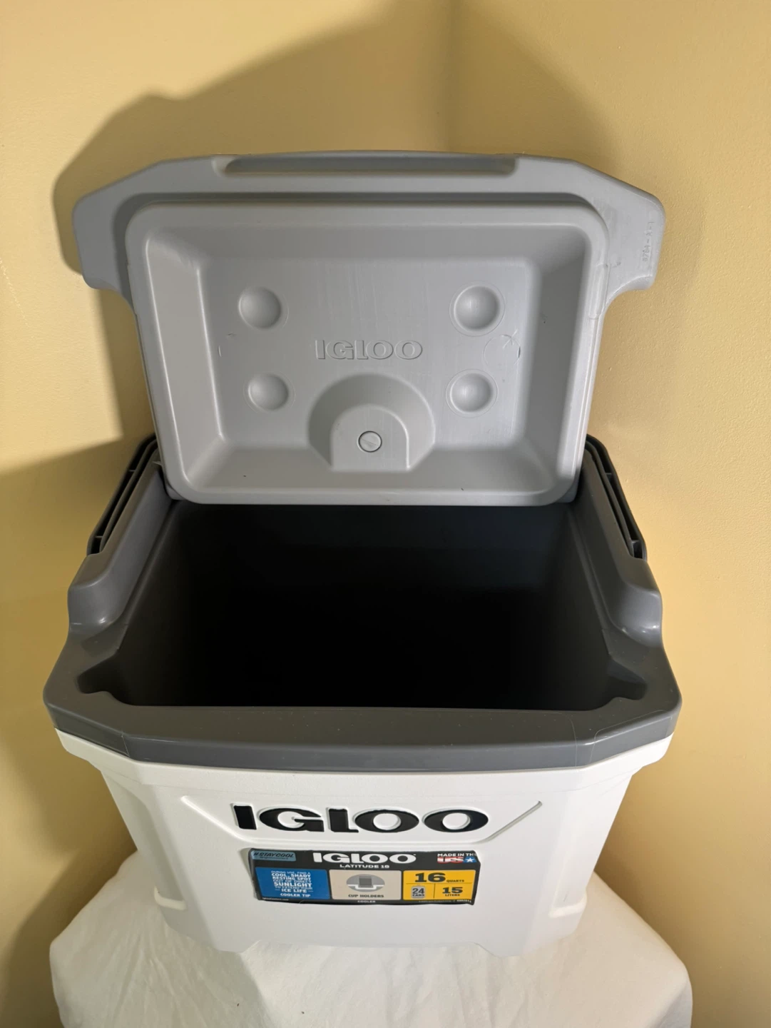 Igloo Latitude 16 Quart Cooler - photo 3