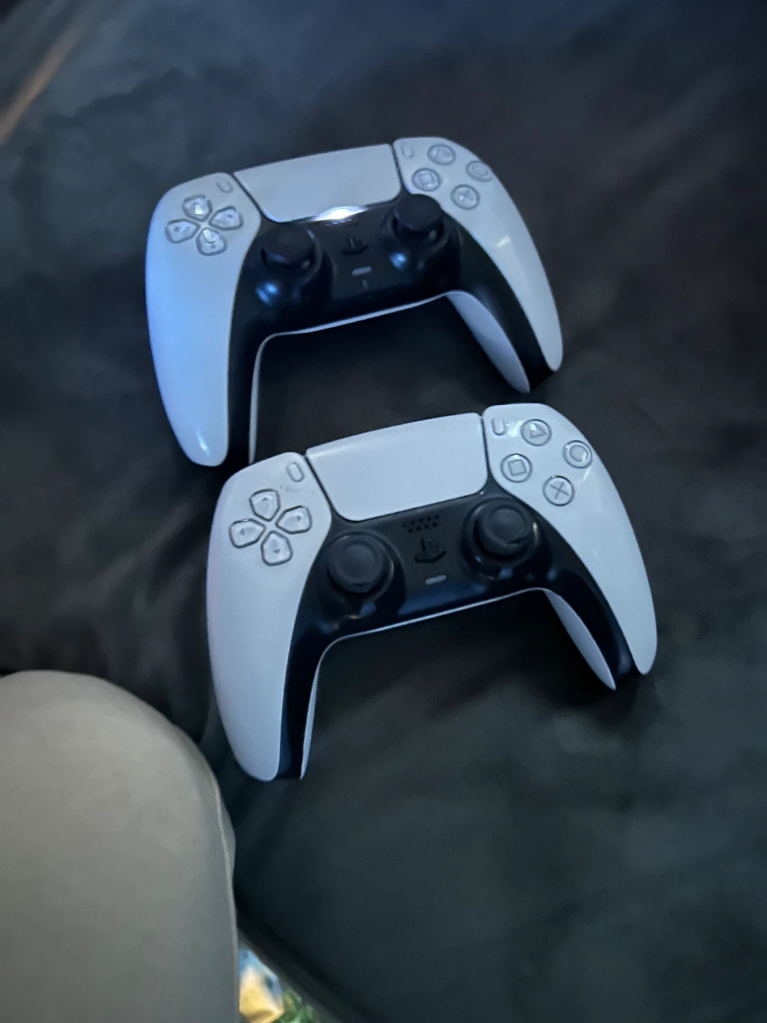 PlayStation 5 DualSense Wireless Controller - White (2 Pack)