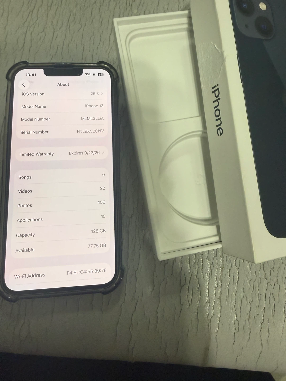 Apple iPhone 13 - 128GB
