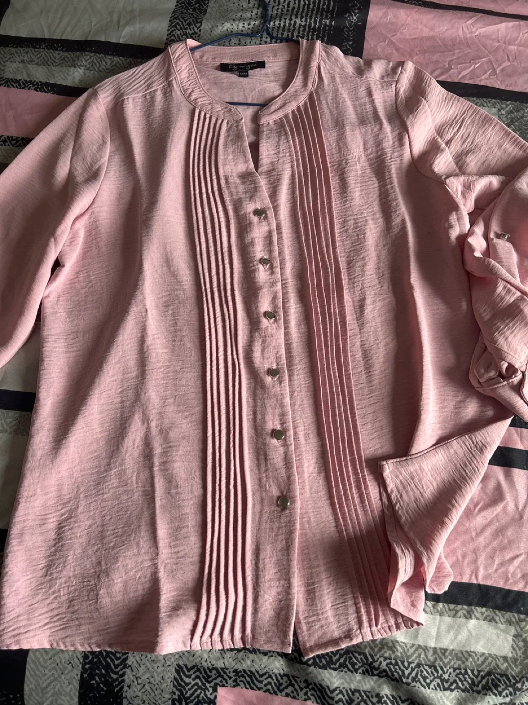 Elegance Garden Pink Pleated Blouse