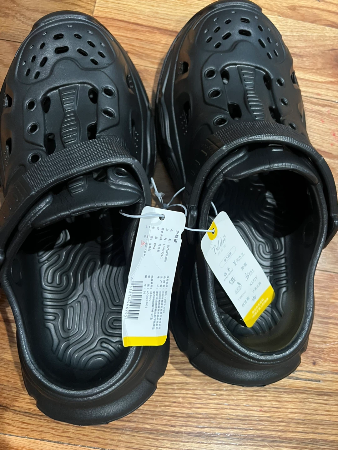 Black Clog Shoes - photo 4
