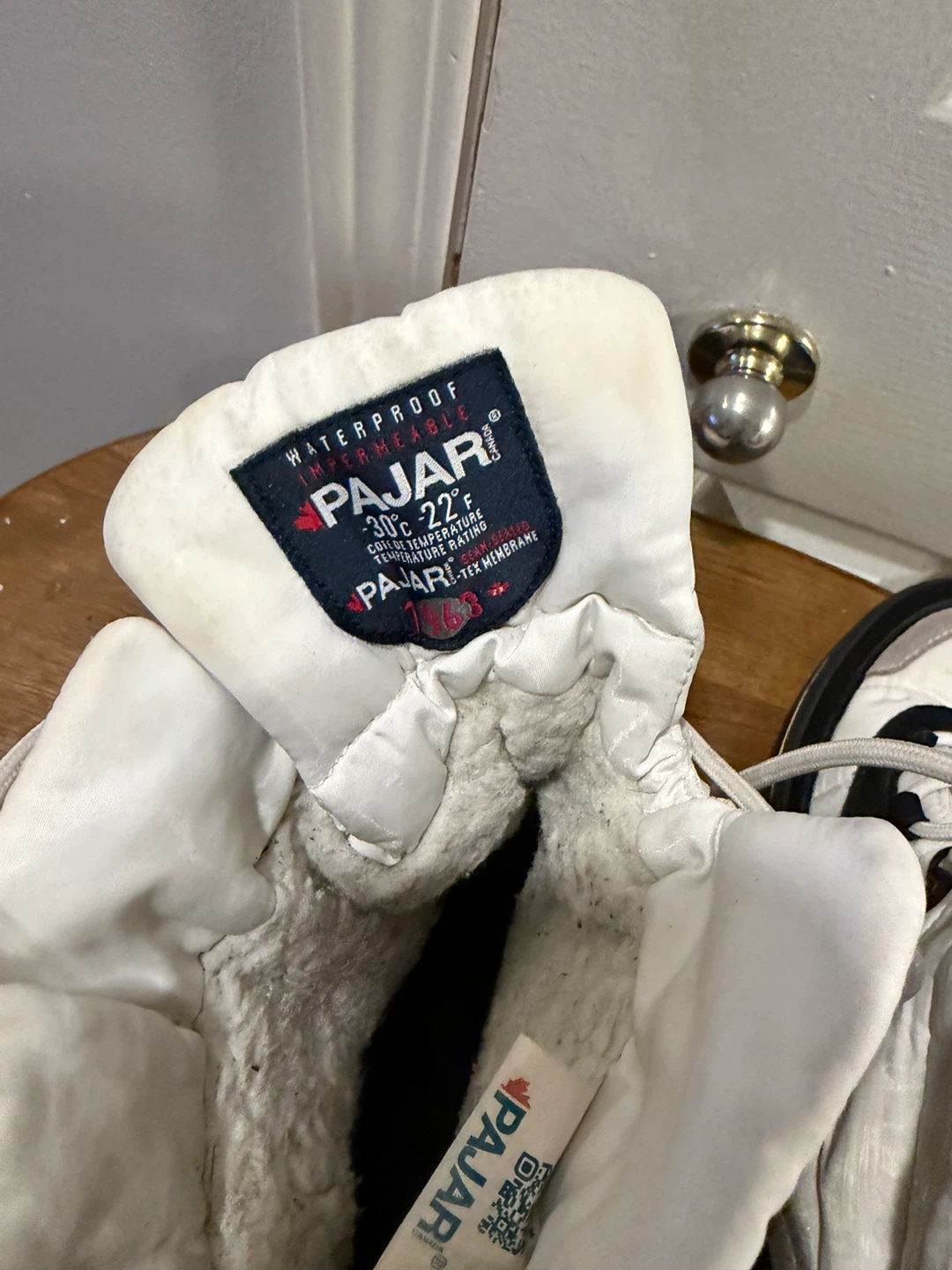 Pajar Waterproof Winter Boots - Size 8.5 - photo 4