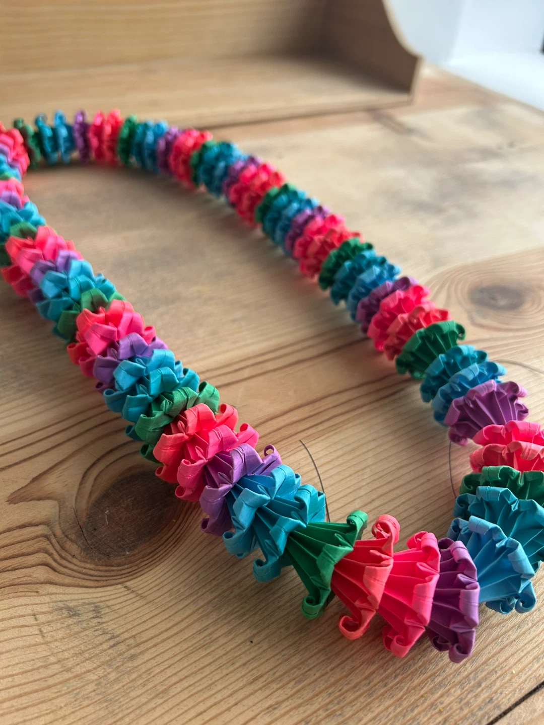 Two Paper Lei Necklaces - Bright Colours & Jamaica Colours - photo 5