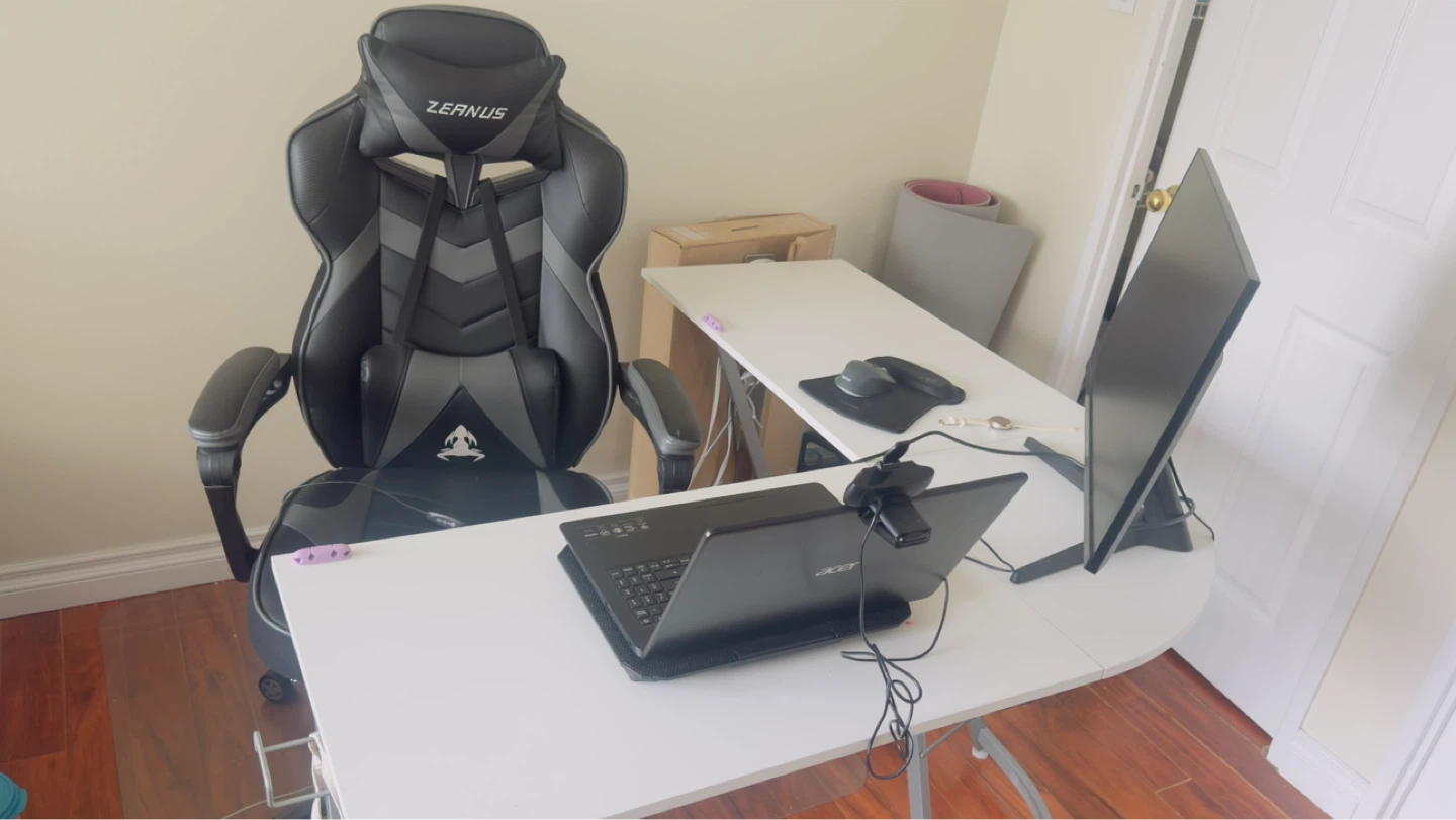 Office Desk and gaming chair