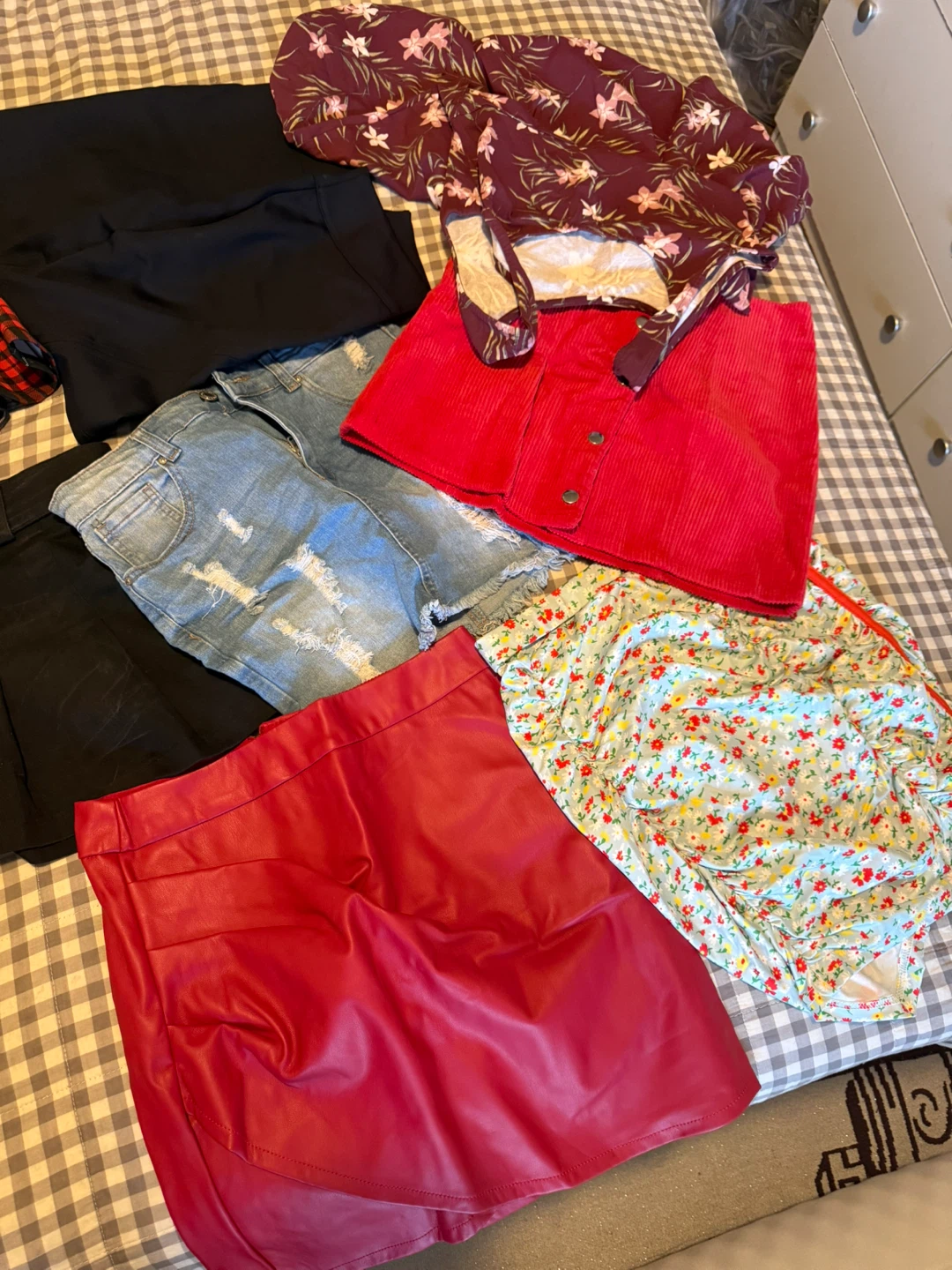 Assorted Women's Clothing Bundle - photo 5