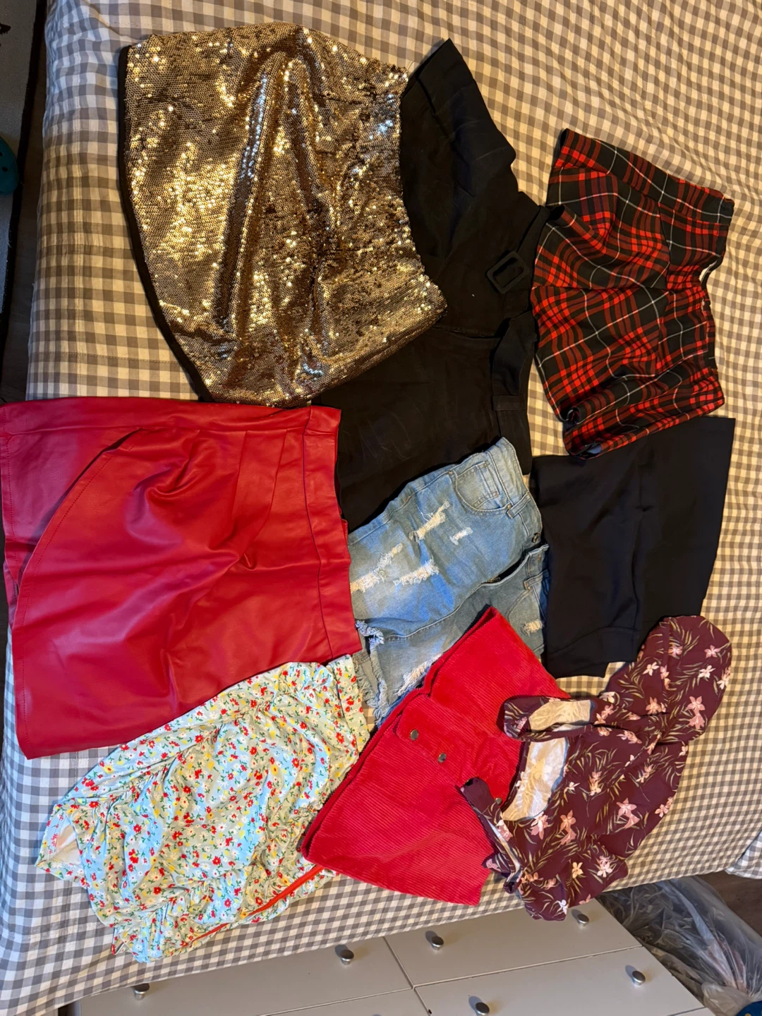 Assorted Women's Clothing Bundle - photo 3