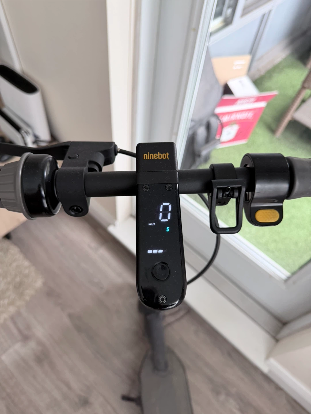 Ninebot Electric KickScooter MAX G30 - photo 2