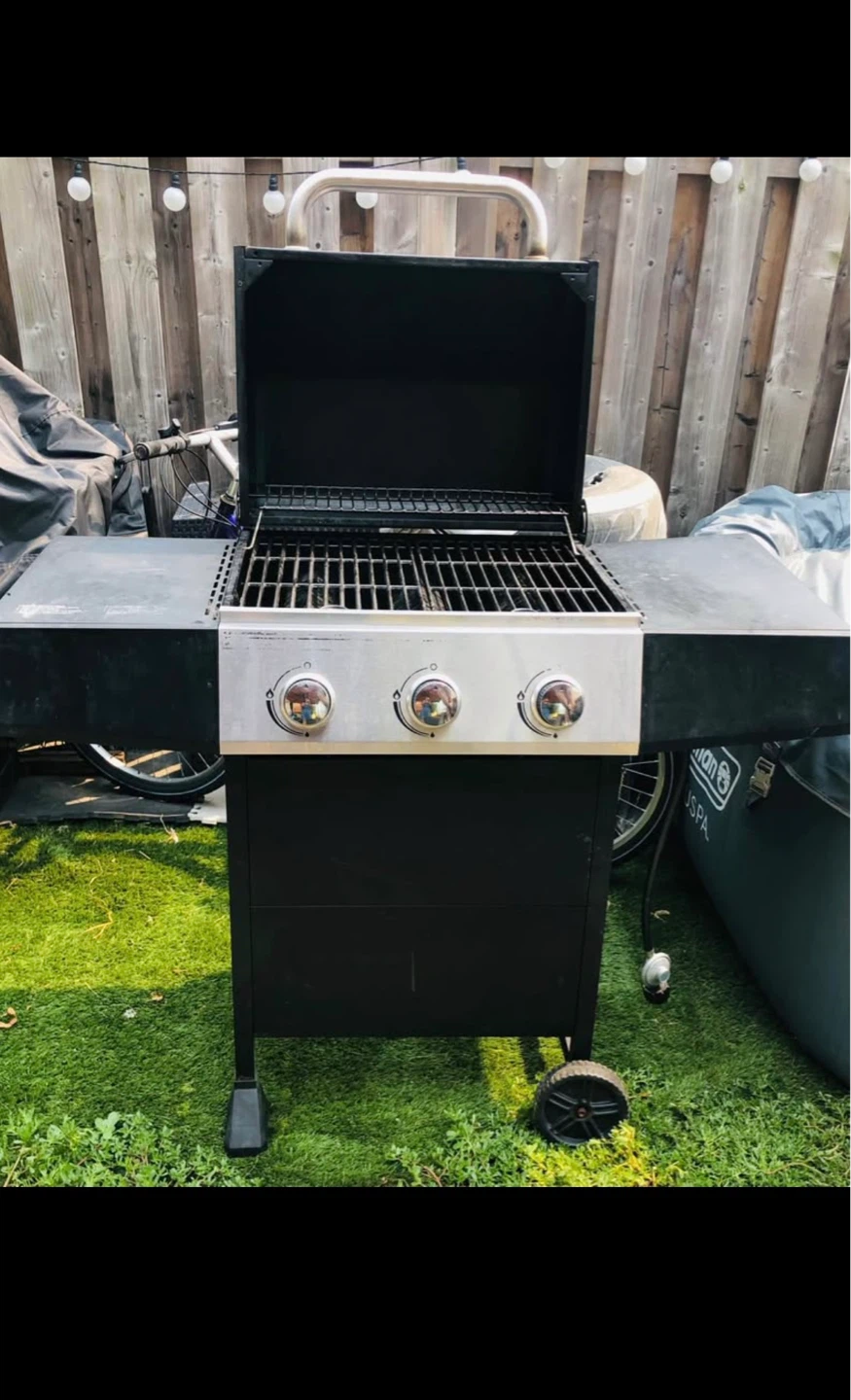 Broil King 3-Burner Propane BBQ