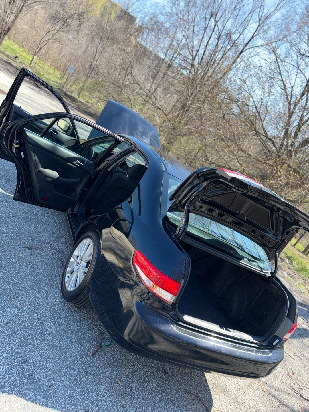 Black 2004 Honda Accord limited Sedan - photo 4