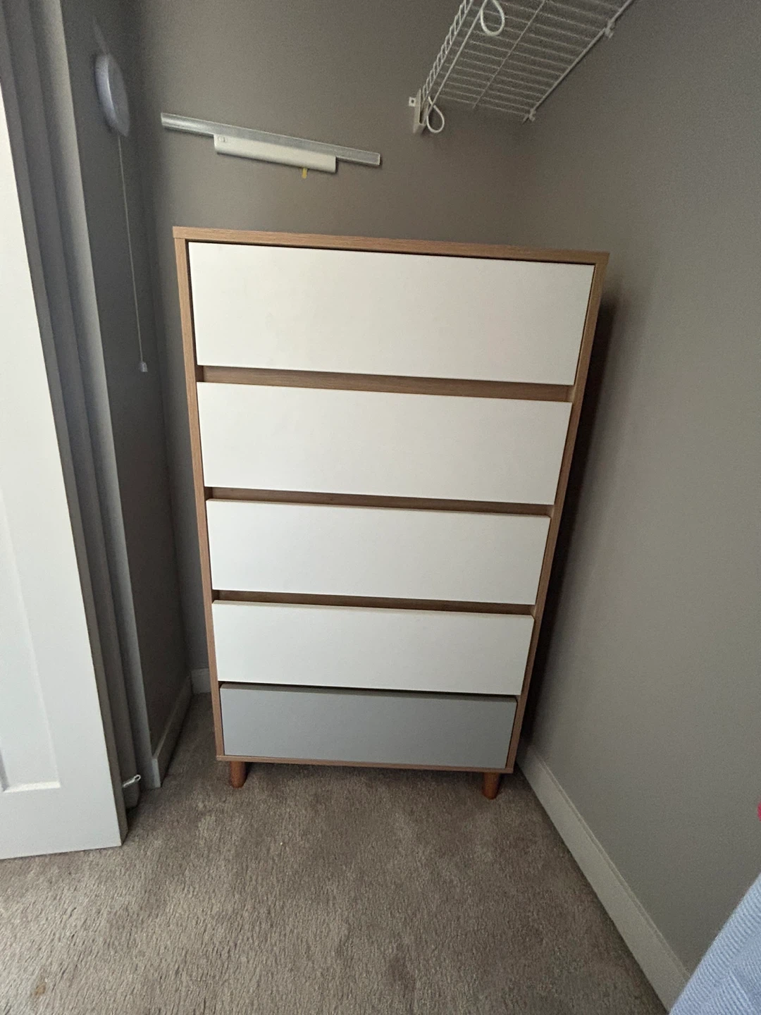 Modern 5-Drawer Dresser