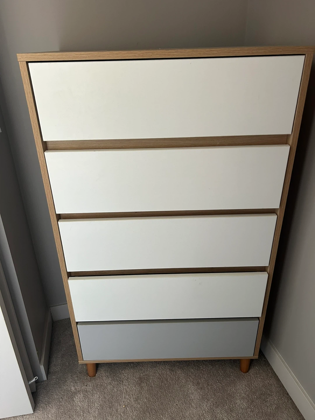 Modern 5-Drawer Dresser - photo 3