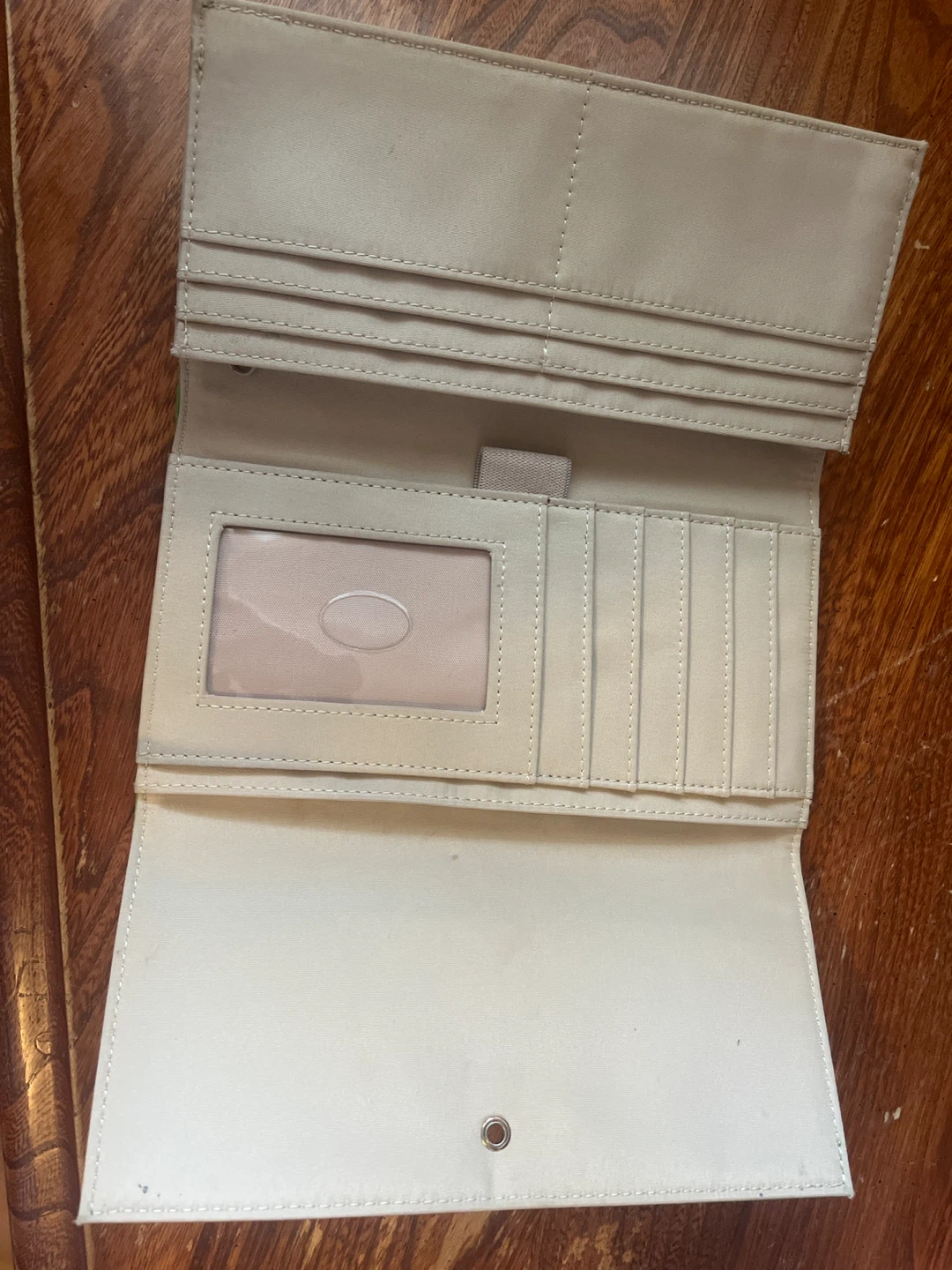 Liz Claiborne Green Wallet - photo 4