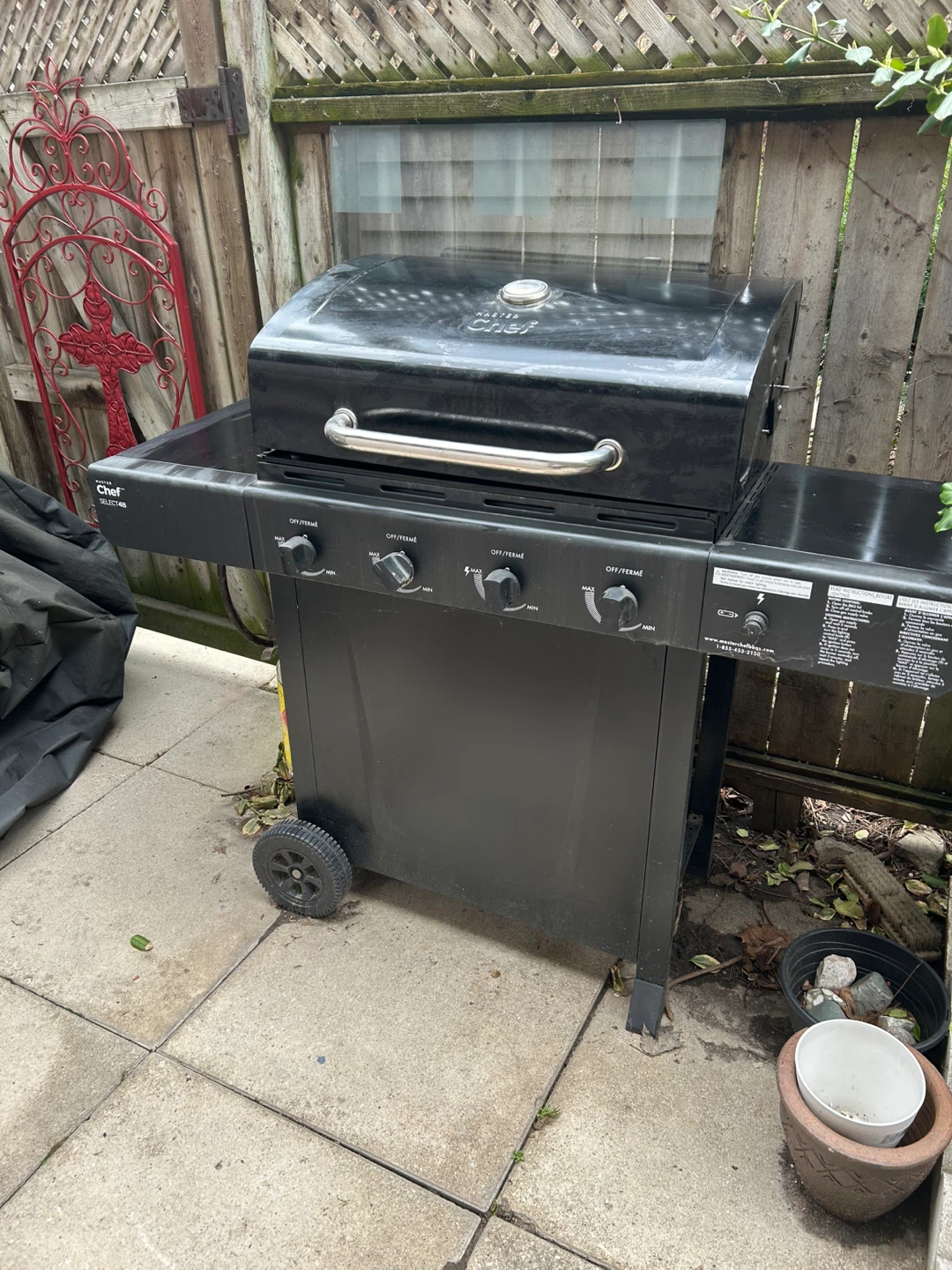 Master Chef 4-Burner Propane BBQ