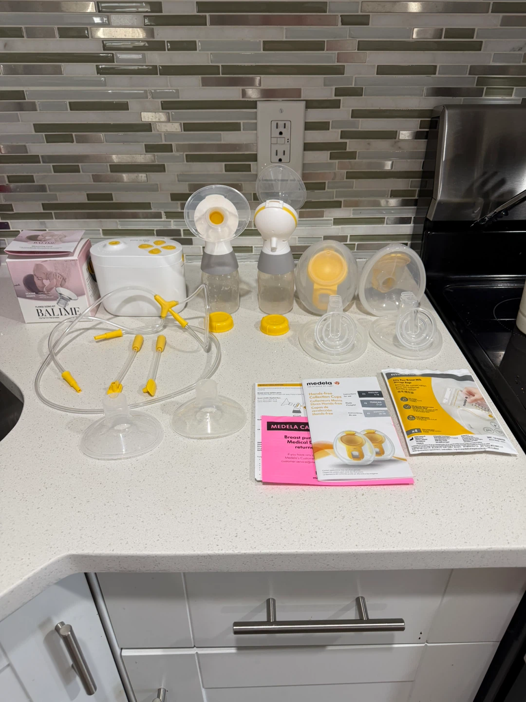 Medela Double Electric Breast Pump with Accessories