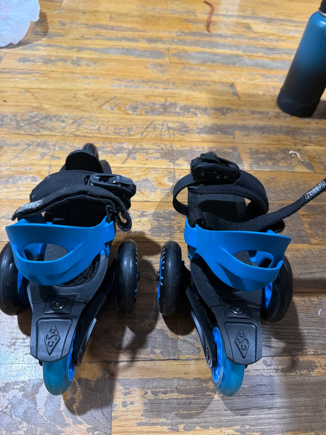 Cardiff Skate Co. Cruiser Rollerskates
