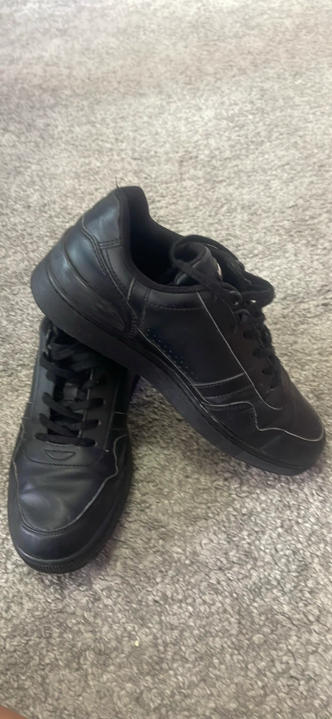 Lacoste Black Leather Sneakers - Size 6 US Women's - photo 2