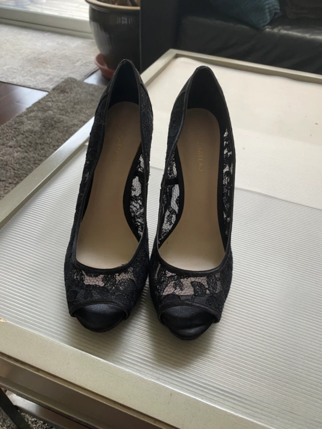 Black Lace Peep-Toe Heels sz 9 - photo 2