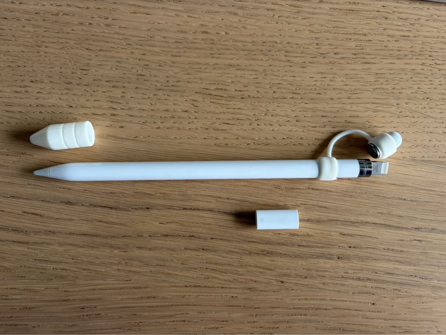 Apple Pencil (1st Generation) lightning connector