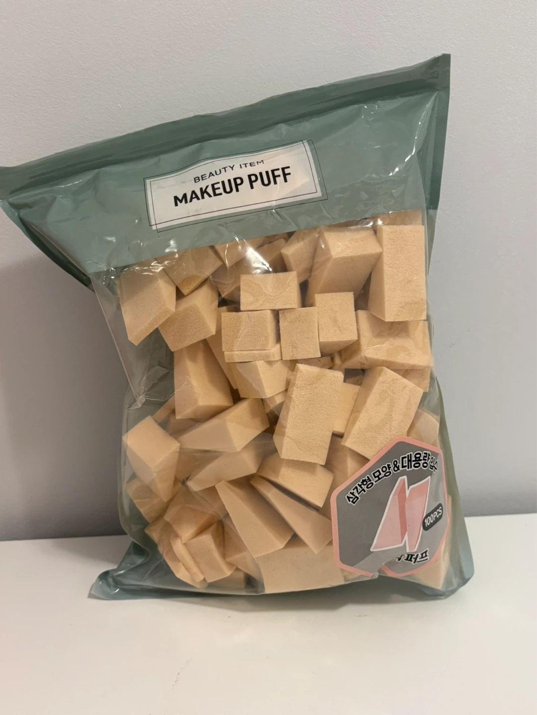 Makeup Puff Sponges - 100 Pieces