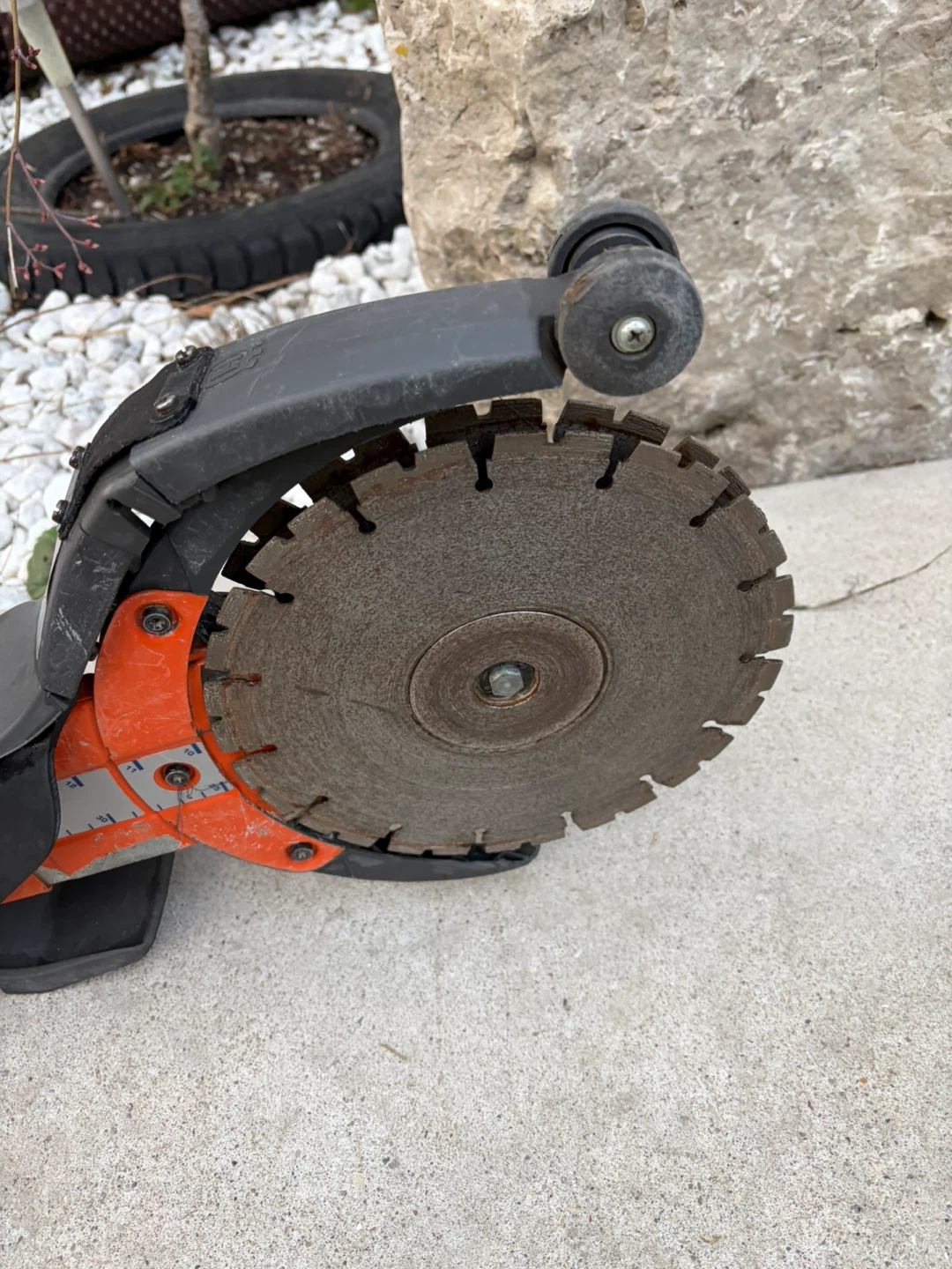 Husqvarna K 4000 Cut-n-Break Saw - photo 4