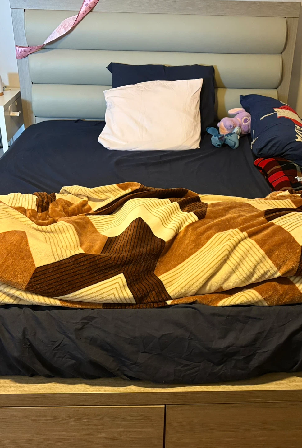 Queen bed with mattress