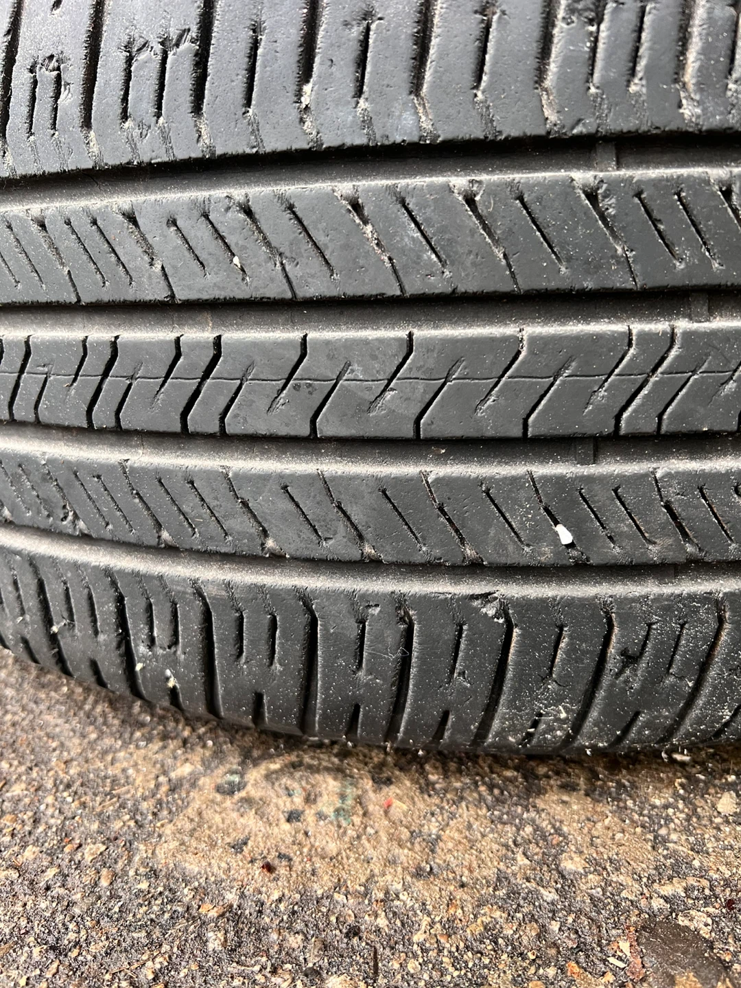 225/55R17 101H Tire - photo 2