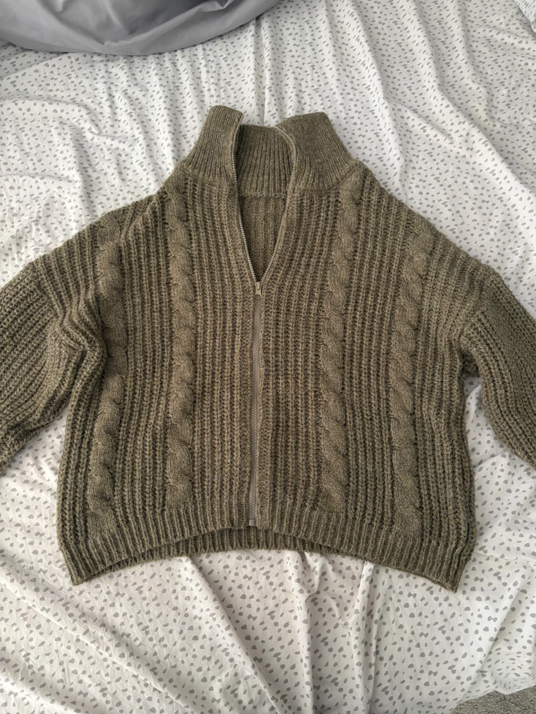 Dazy-Less Women's Size M Zip-Up Sweater