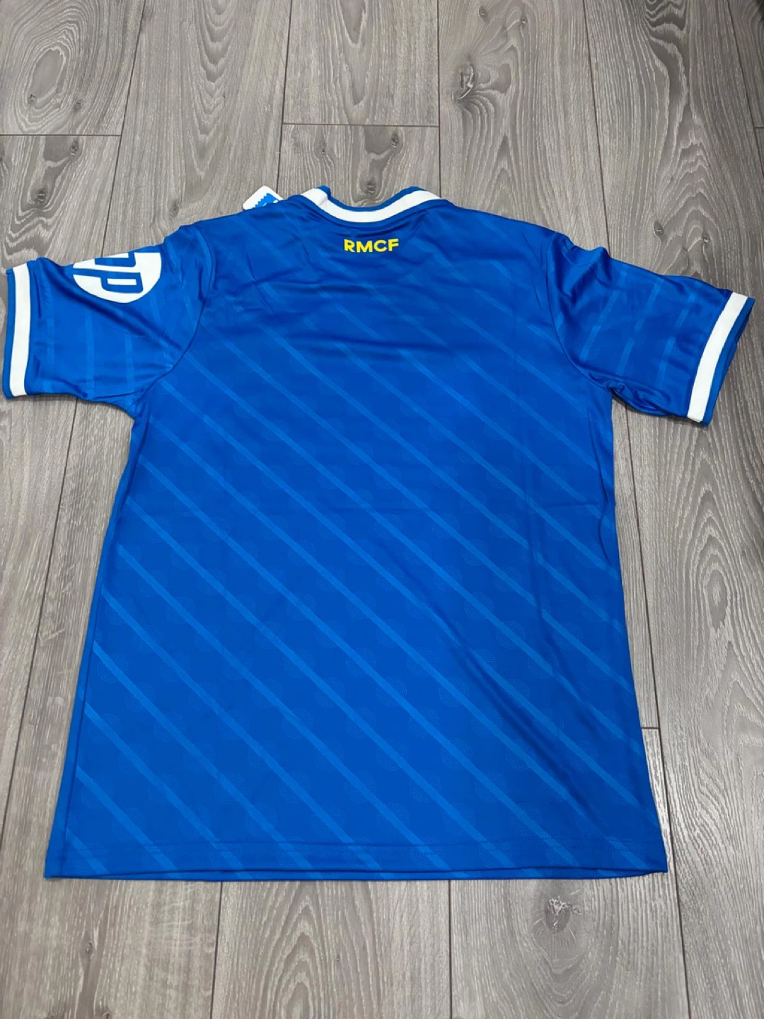 Real Madrid Away Jersey - Medium - photo 2
