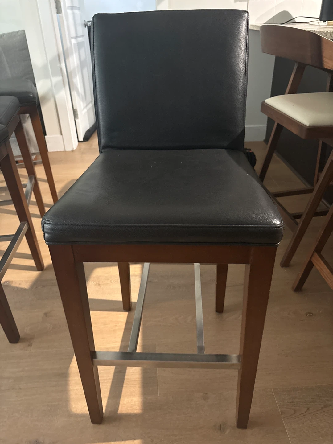 Set of 4 Black Faux Leather Bar Stools - photo 2
