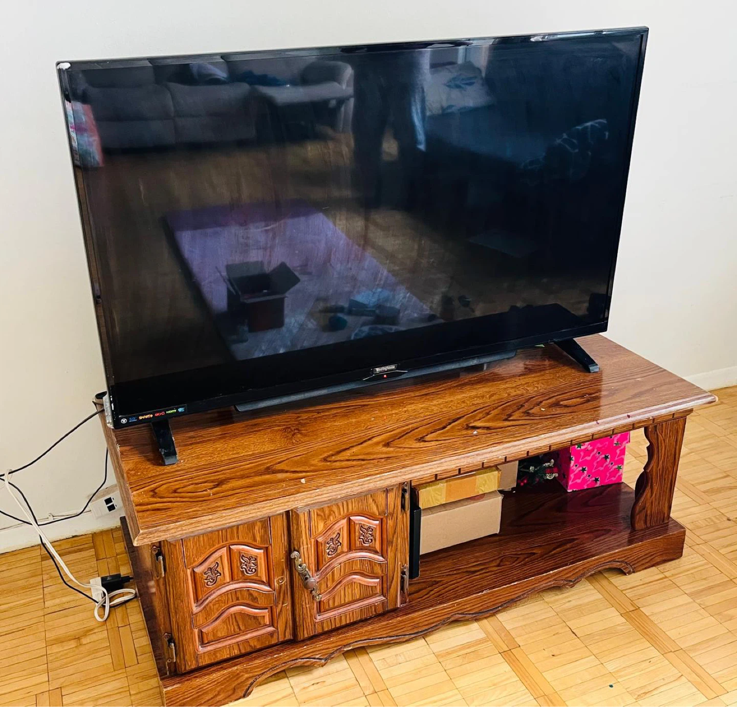 Westing house 50 inch Smart HD Roku TV