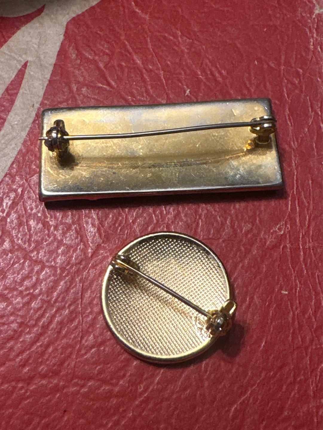 Vintage Brooch Set - Rectangle & Round Birds Design - photo 2