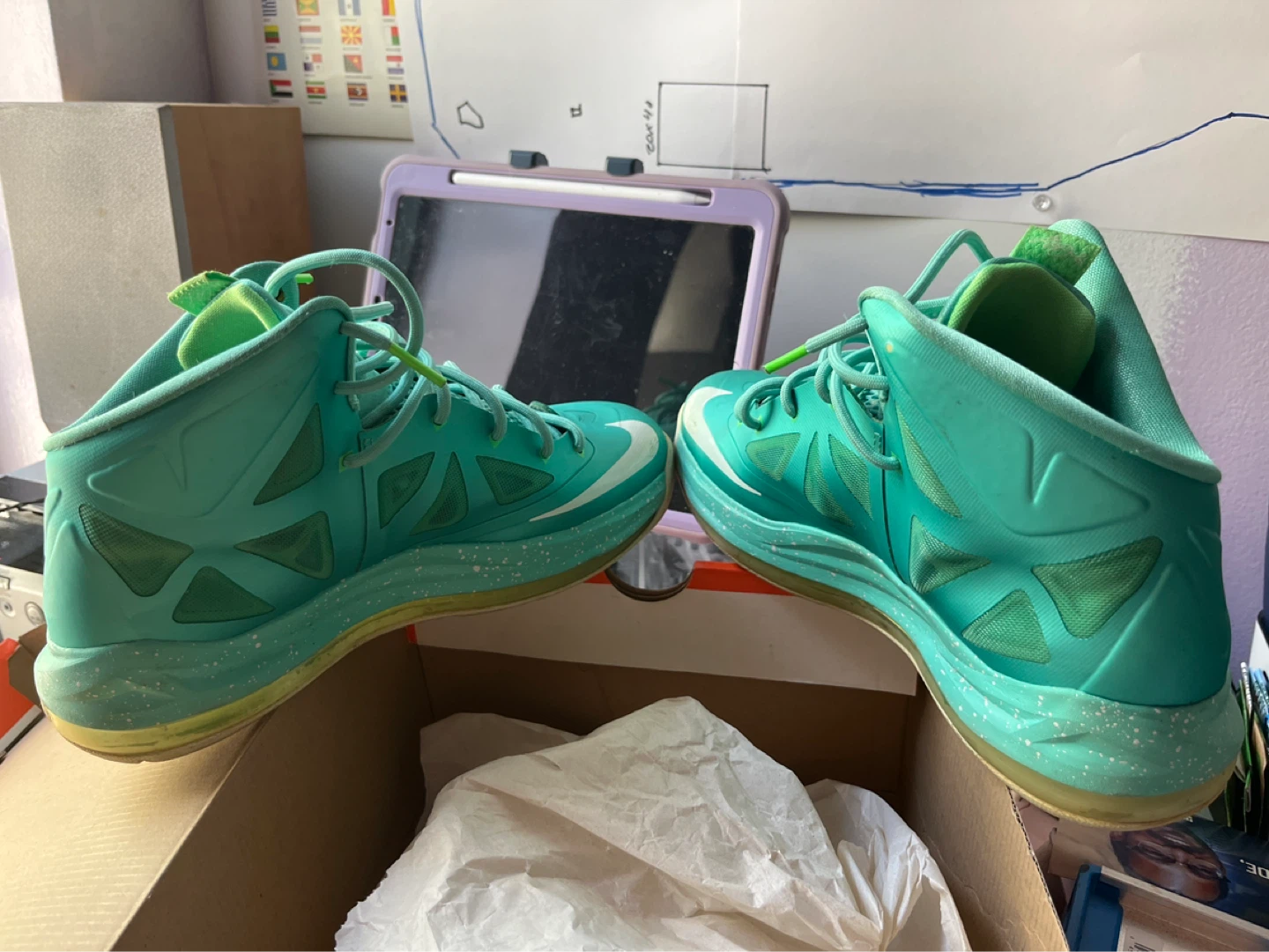 Nike LeBron X GS "Mint" Basketball Shoes Size 6.5Y - photo 3