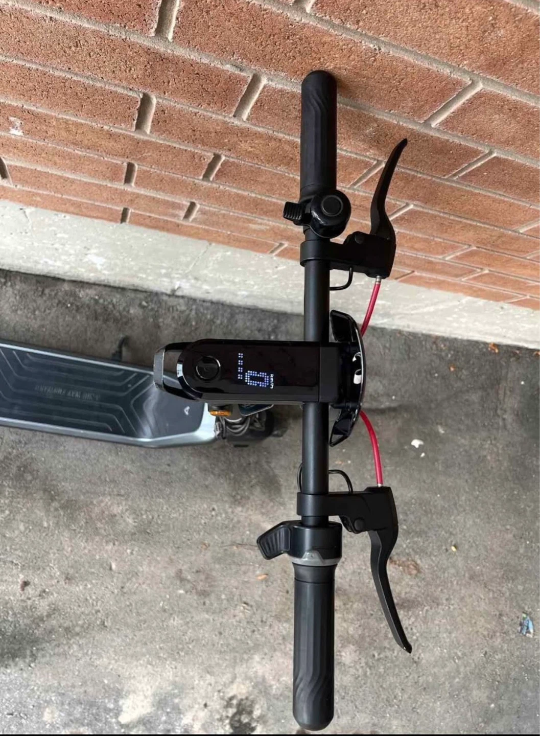 NIU KQi3 Max Electric Kick Scooter - photo 4