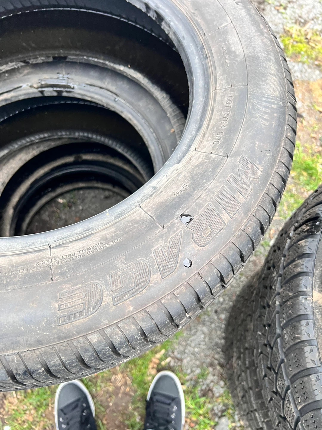 MIRAGE MR-162 Tires 225/60R16