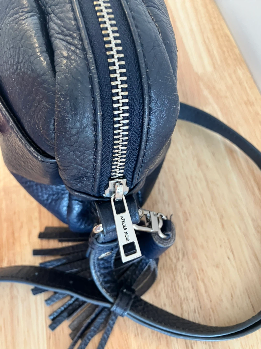 ATELIER NOIR Navy Leather Crossbody Bag - photo 5