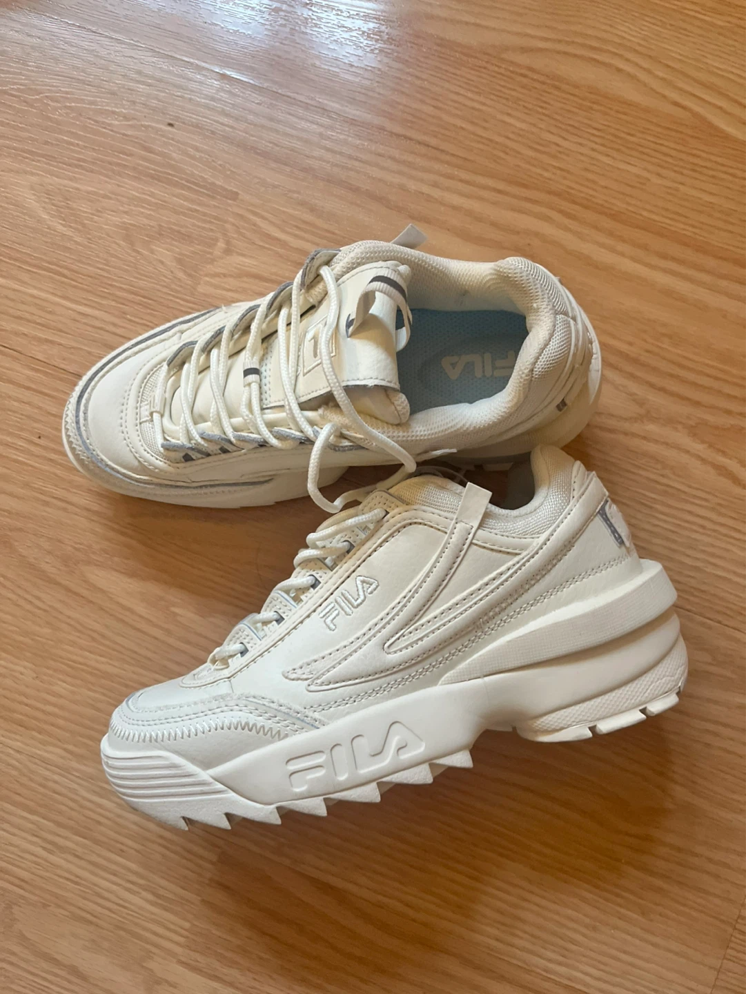 Size 7 Cream Fila Disruptor Sneakers